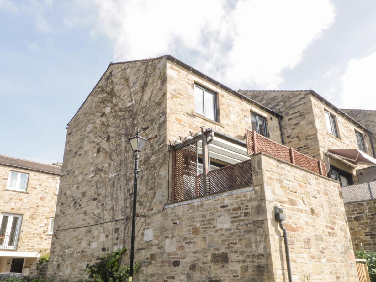Villa 9 Navigation Square Skipton Exterior foto